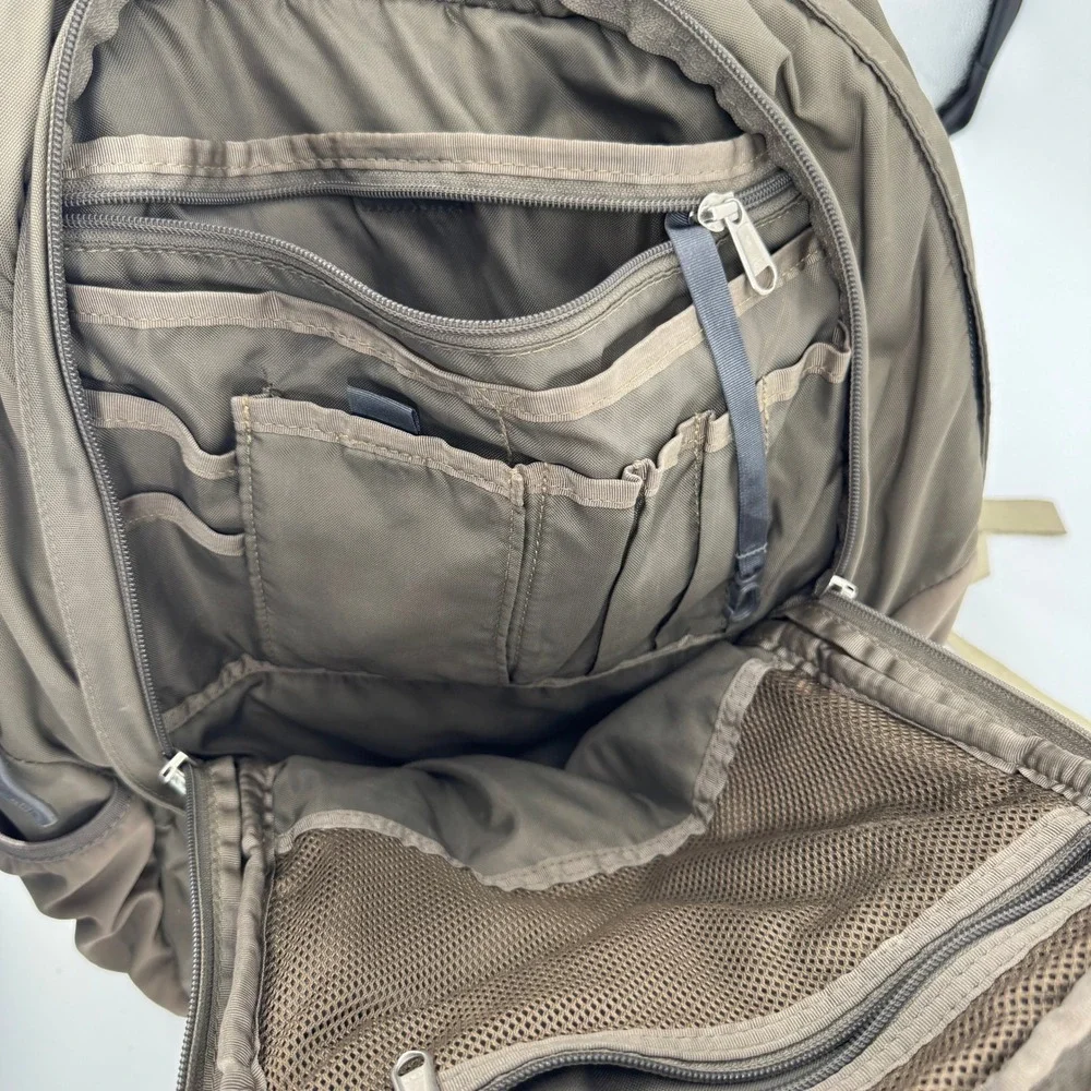 The North Face Surge II Backpack Mens OS Olive Green Laptop Daypack Hiking Read